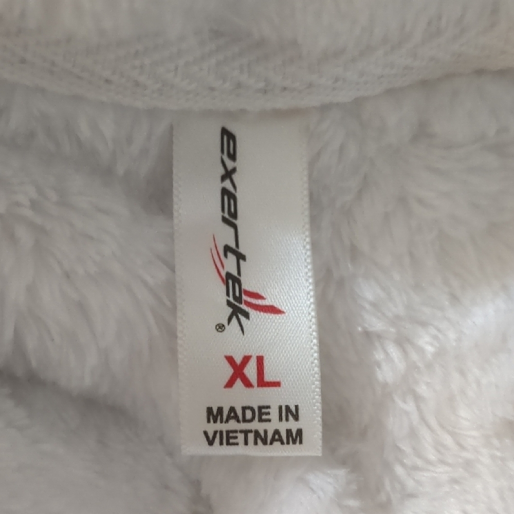 Exertek Snow White Fleece Pullover Size XL Two Pockets - Picture 2 of 7